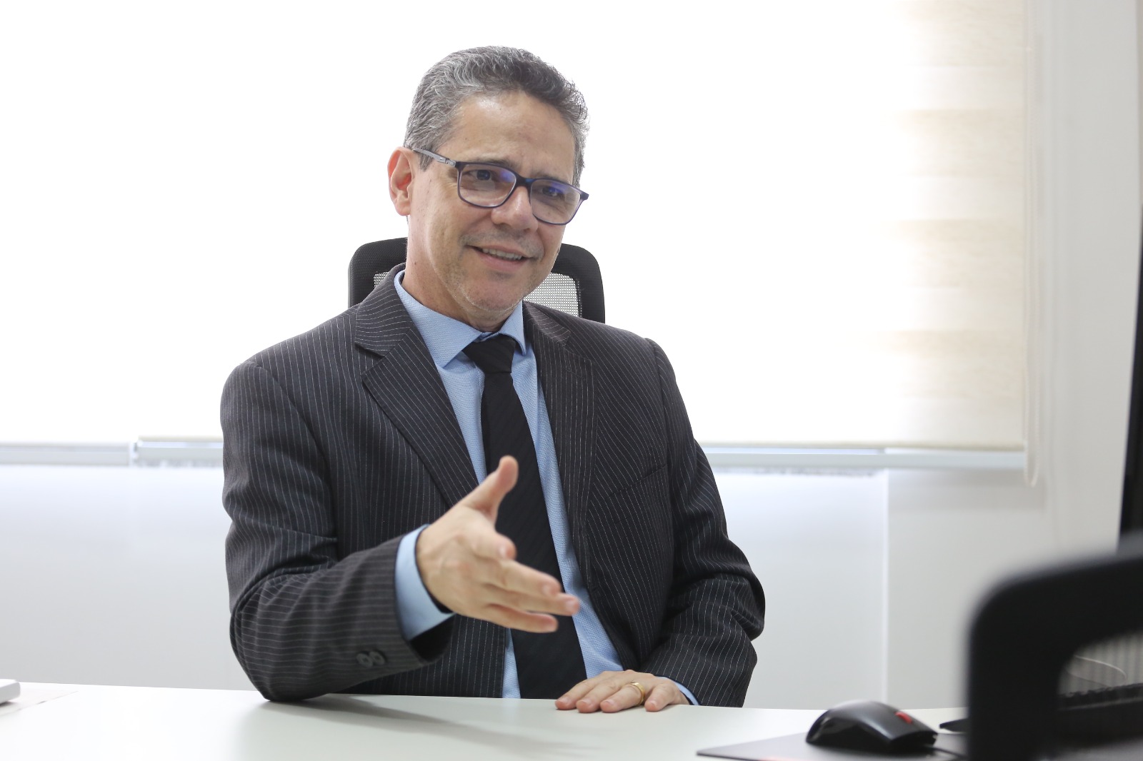 Juiz Adriano Gomes de Melo Oliveirano atua n juizado Especial da Infância e Juventude 