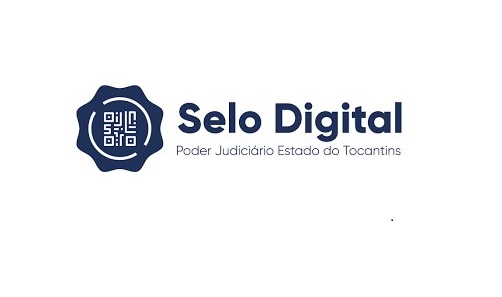 A imagem mostra um logotipo azul composto por um selo circular estilizado com um desenho que lembra um QR Code no centro. Abaixo, está escrito “Selo Digital” em letras azuis.