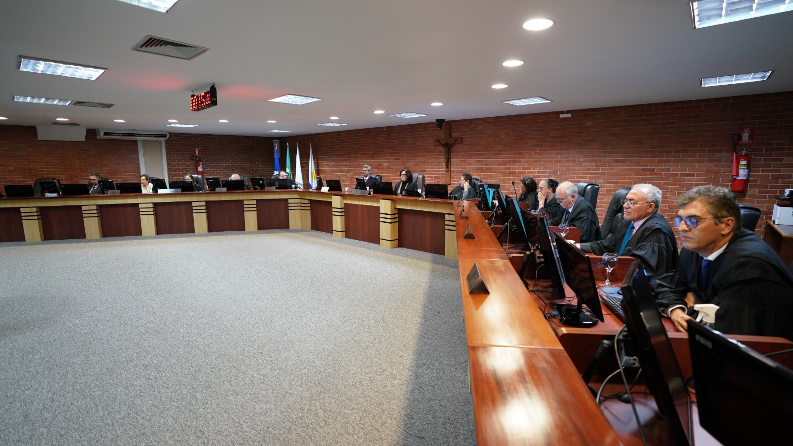 Integrantes do Pleno durante sessão