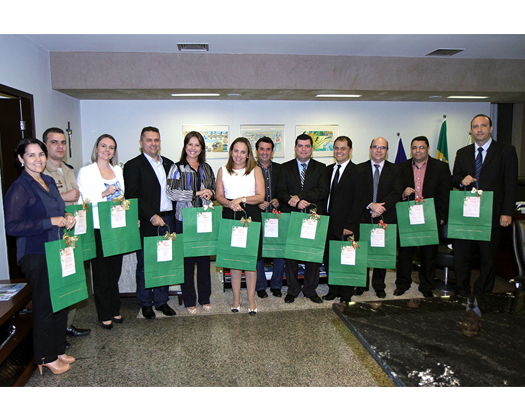 TJT 0282 acaonatal01b