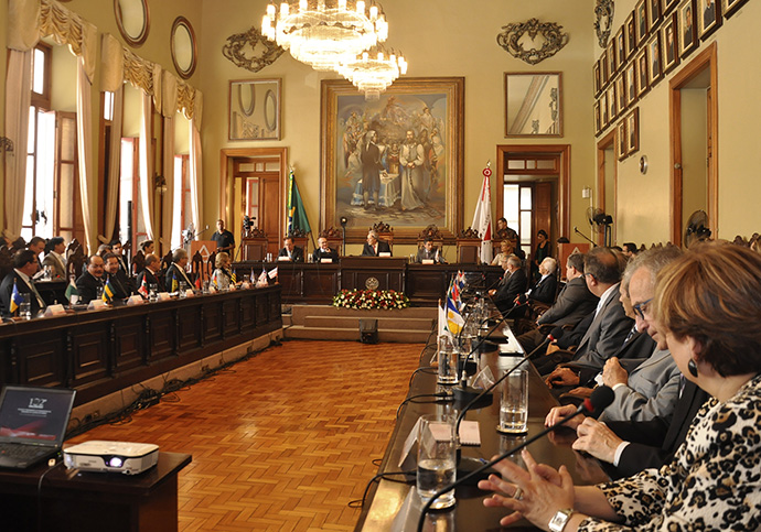 102colegiobh sabado 08