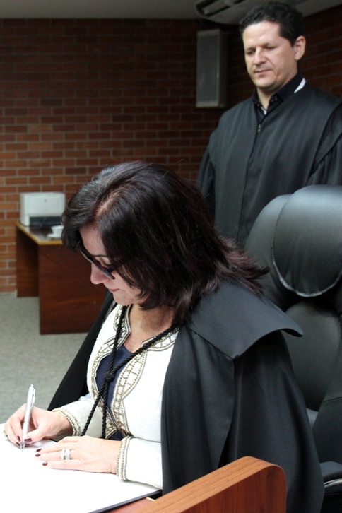 TJT 8758 plenoposseetelvina03