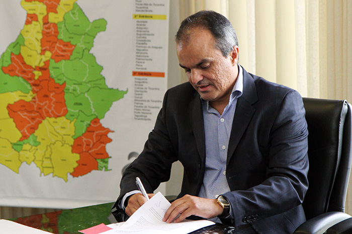 TJT 0598 assconv esmat unirg02