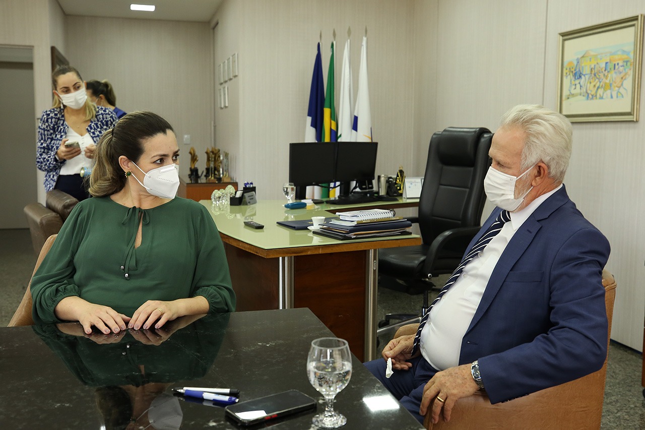 49DDD56F 77F3 4595 B15E 603A15B124A1