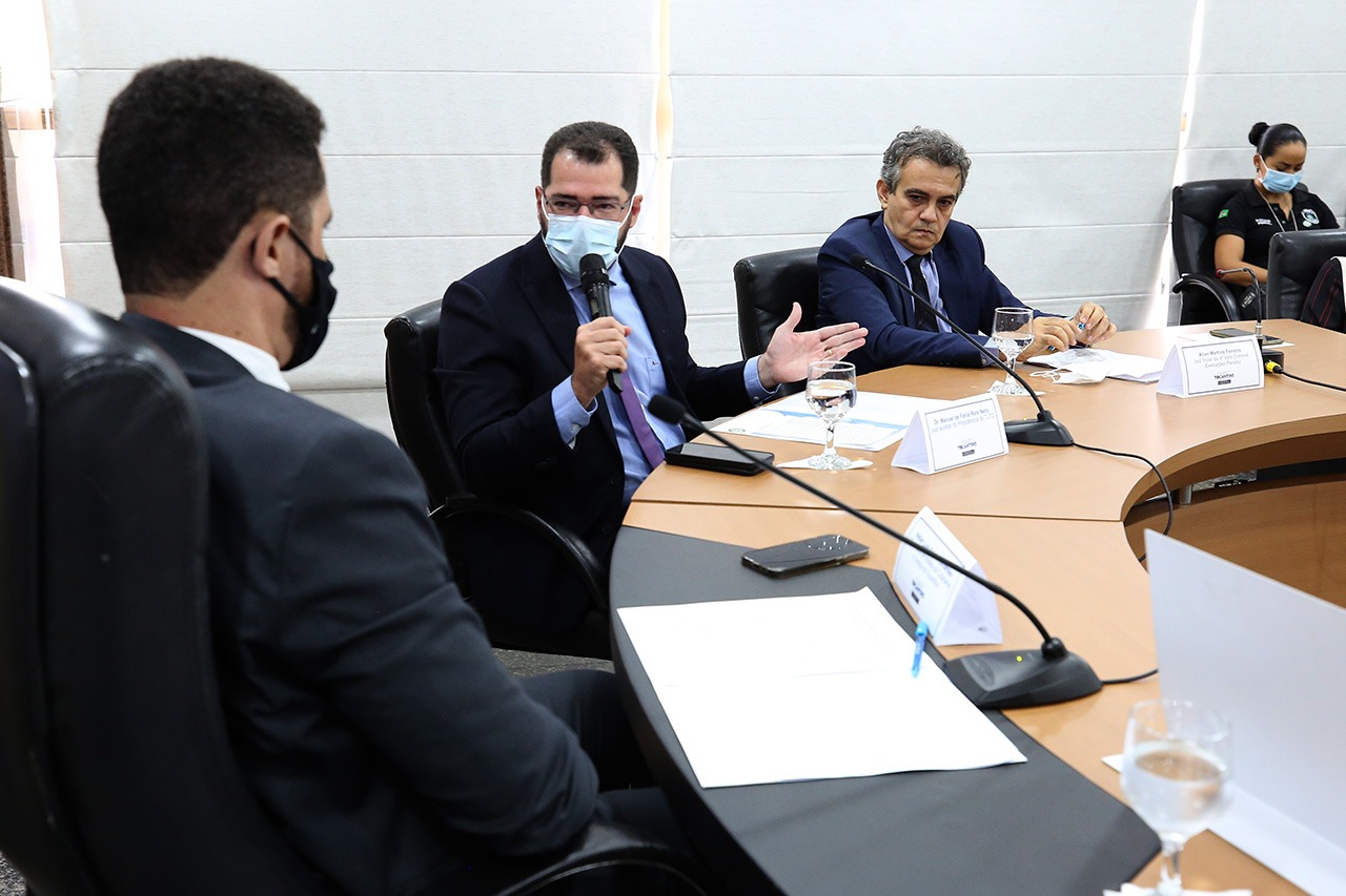 1CCEACAD A20C 4251 84C6 D264F02D0FA5