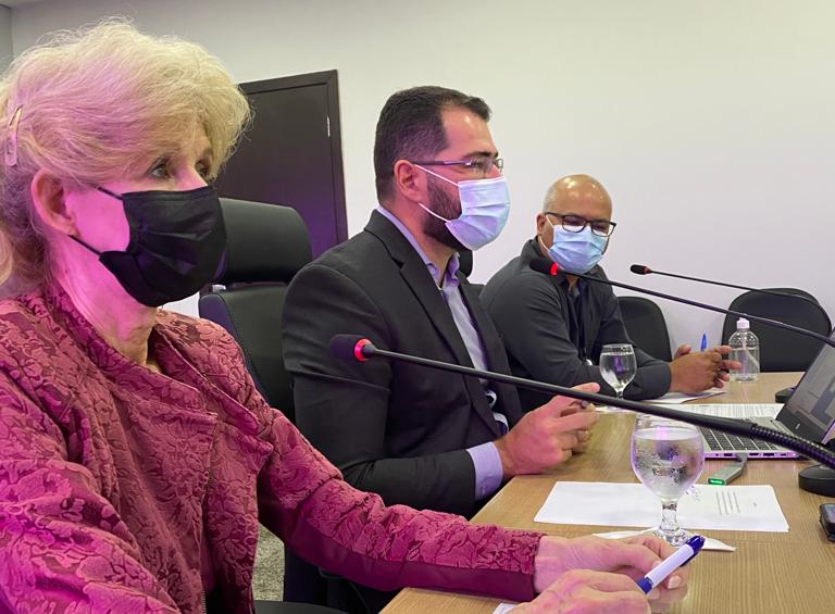 60AA83FC F06D 4474 8407 147D410B6FF2