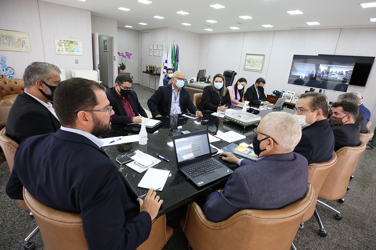 AABA8E6B B806 403B A890 59E1DEEAA640