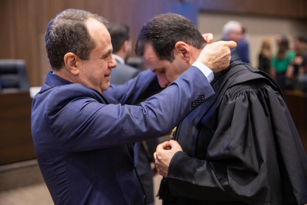 62AE822B 40C7 4FE4 A099 4CDF5FCD614D