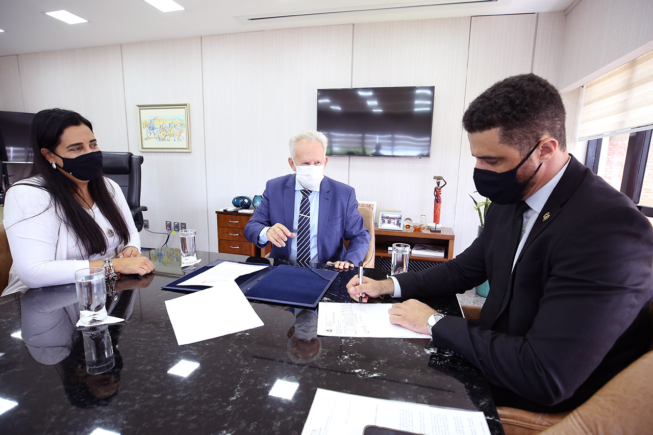 eliasoliveira DoacaoSeciju 2021 12 14 8509